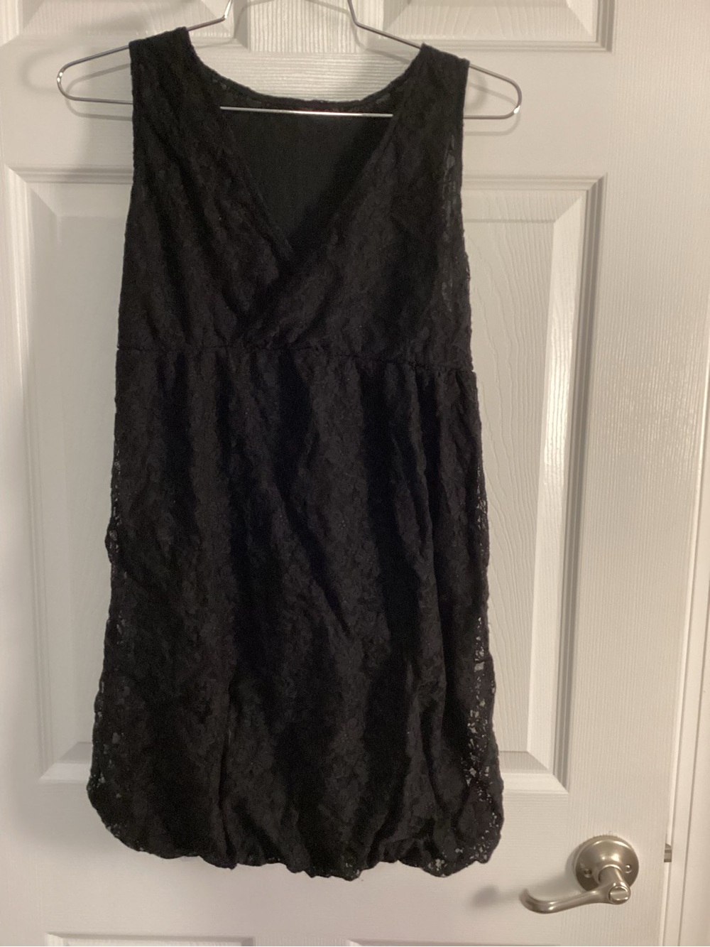 Black Lace Sleeveless V-Neck Bubble Dress